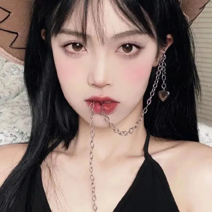 骚动时节的少女们啊